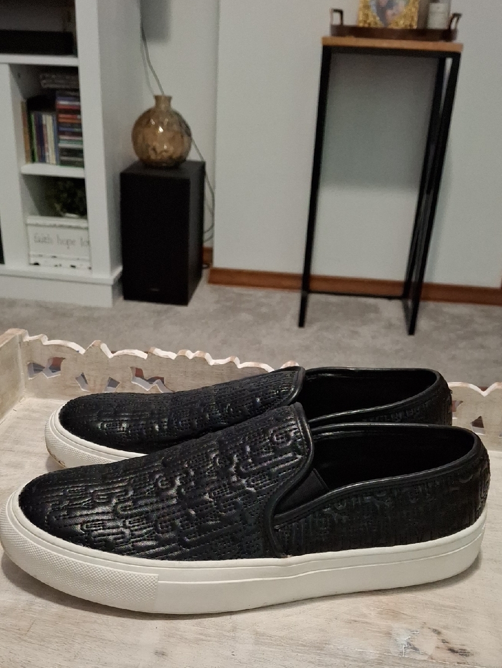 Juicy Couture Ruby Black Slip-On Sneakers Loafer Size 9